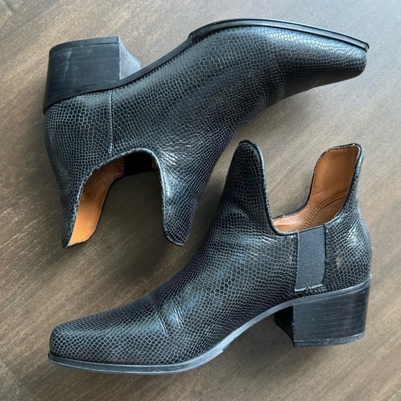 Franco Sarto Black Leather Ashbury Heeled Booties -‎ Ladies Size 7 - EUC - Picture 8 of 8